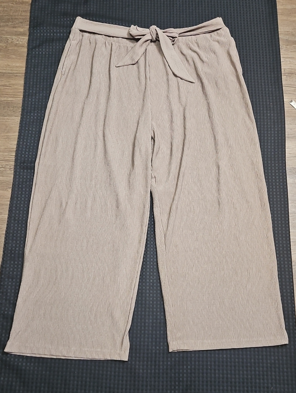 French Laundry, Wide Leg/flare, Beige, Bow, Pants, Size 3X, Pockets - Picture 3 of 10